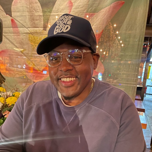 Meet your Posher, George - Picture 1 of 4